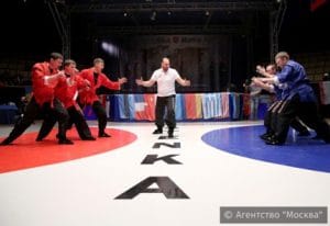 Compétitions, Stages et grades